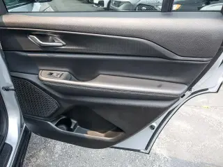 Jeep Grand Cherokee L 2024 4x4 Laredo 4 puertas SUV