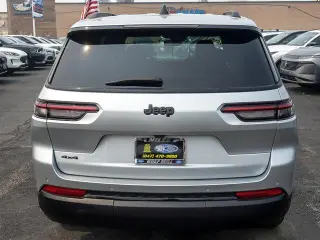 Jeep Grand Cherokee L 2024 4x4 Laredo 4 puertas SUV