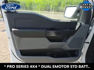 Ford F-150 Lightning 2023 AWD Pro 4 puertas SuperCrew 5.5 pies SB