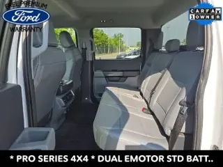 Ford F-150 Lightning 2023 AWD Pro 4 puertas SuperCrew 5.5 pies SB