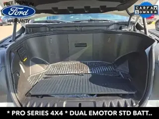 Ford F-150 Lightning 2023 AWD Pro 4 puertas SuperCrew 5.5 pies SB