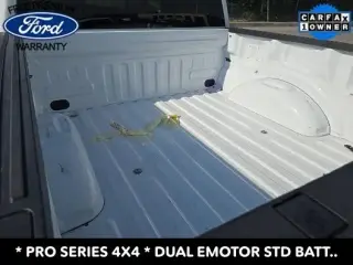 Ford F-150 Lightning 2023 AWD Pro 4 puertas SuperCrew 5.5 pies SB