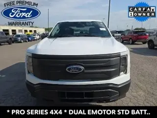 Ford F-150 Lightning 2023 AWD Pro 4 puertas SuperCrew 5.5 pies SB