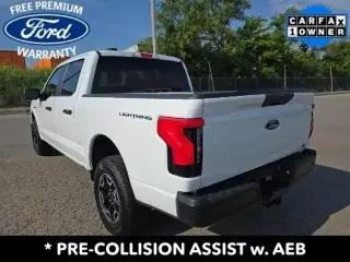 Ford F-150 Lightning 2023 AWD Pro 4 puertas SuperCrew 5.5 pies SB