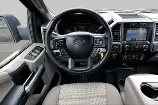 Ford F-150 2016 4x2 XLT 4 puertas SuperCrew 5.5 pies. SB