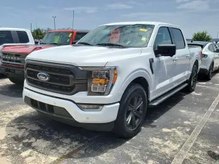 Ford F-150 2023 4x2 XLT 4 puertas SuperCrew 6.5 pies. SB