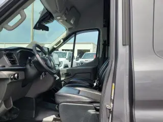 Ford Transit 2022 350 HD 3 puertas LWB Techo Alto DRW Furgón de Carga Extendido con GVWR de 11,000 lb