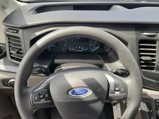 Ford Transit 2022 350 HD 3 puertas LWB Techo Alto DRW Furgón de Carga Extendido con GVWR de 11,000 lb