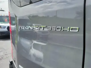 Ford Transit 2022 350 HD 3 puertas LWB Techo Alto DRW Furgón de Carga Extendido con GVWR de 11,000 lb