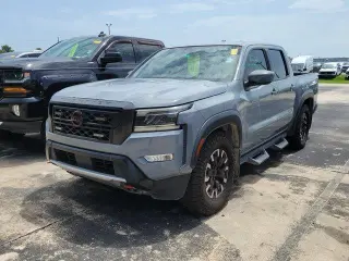 Nissan Frontier 2023 4x2 S 4 puertas Cabina Doble 5 pies. SB