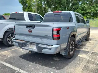 Nissan Frontier 2023 4x2 S 4 puertas Cabina Doble 5 pies. SB