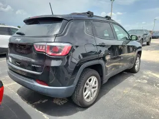 Jeep Compass 2018 Sport 4 puertas SUV