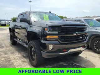 Chevrolet Silverado 1500 2018 4x4 LT 4 puertas Cabina Crew 5.8 pies. Caja corta