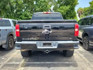 Chevrolet Silverado 1500 2018 4x4 LT 4 puertas Cabina Crew 5.8 pies. Caja corta