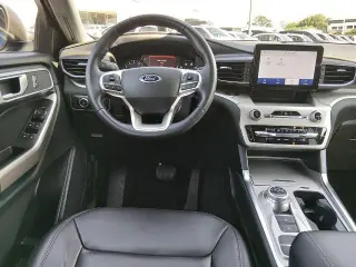 Ford Explorer 2023 XLT 4 puertas SUV