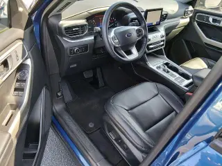 Ford Explorer 2023 XLT 4 puertas SUV