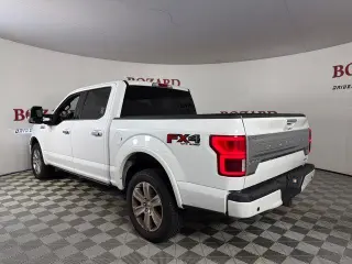 Ford F-150 2020 4x4 Platinum 4 puertas SuperCrew 5.5 pies. SB