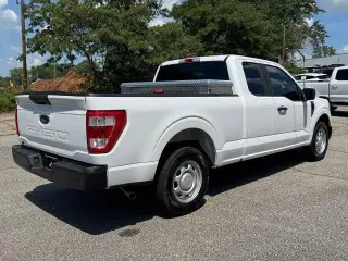 Ford F-150 2022 4x2 XL 4 puertas SuperCab 6.5 pies SB