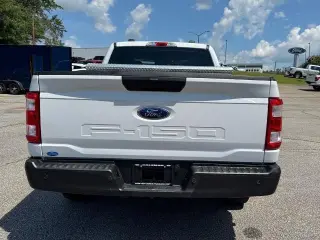 Ford F-150 2022 4x2 XL 4 puertas SuperCab 6.5 pies SB