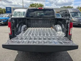 Ram 1500 2024 4x4 Big Horn Cabina Crew de 4 puertas, 5.6 pies. Pickup SB