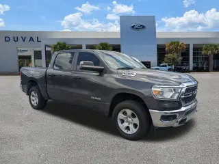 Ram 1500 2024 4x4 Big Horn Cabina Crew de 4 puertas, 5.6 pies. Pickup SB