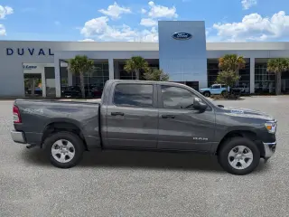 Ram 1500 2024 4x4 Big Horn Cabina Crew de 4 puertas, 5.6 pies. Pickup SB