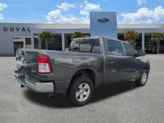 Ram 1500 2024 4x4 Big Horn Cabina Crew de 4 puertas, 5.6 pies. Pickup SB