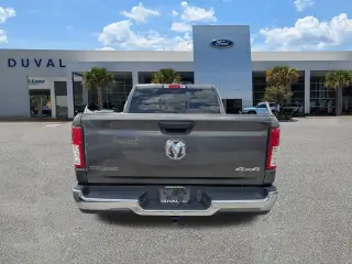 Ram 1500 2024 4x4 Big Horn Cabina Crew de 4 puertas, 5.6 pies. Pickup SB
