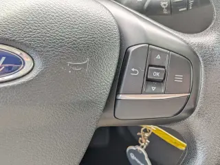 Furgoneta de Carga Ford Transit 2023 AWD 250 3 puertas SWB Techo Medio