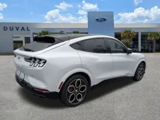 Ford Mustang Mach-E 2023 AWD GT 4 puertas SUV