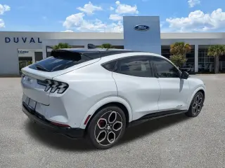 Ford Mustang Mach-E 2022 AWD GT 4 puertas SUV
