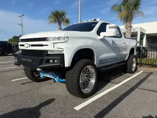 Chevrolet Silverado 1500 2019 4x4 RST 4 puertas Cabina Crew 5.8 pies. SB