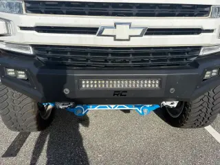 Chevrolet Silverado 1500 2019 4x4 RST 4 puertas Cabina Crew 5.8 pies. SB
