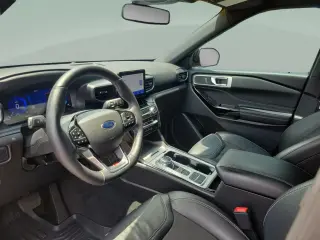 Ford Explorer 2022 ST 4 puertas SUV