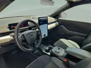 Ford Mustang Mach-E 2023 AWD GT 4 puertas SUV