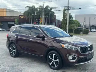 Kia Sorento " 3 Filas " CASH