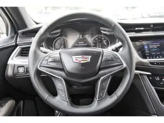 Cadillac XT5 2025 Lujo 4dr SUV