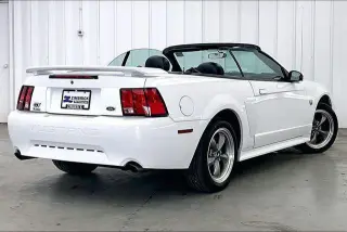 Ford Mustang 2004 GT Deluxe 2 puertas Convertible