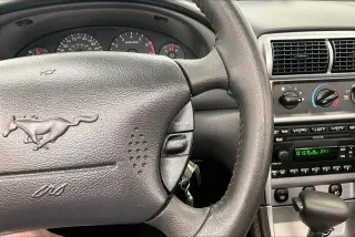 Ford Mustang 2004 GT Deluxe 2 puertas Convertible