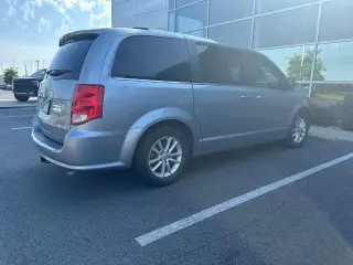 Dodge Grand Caravan 2019 SXT 4 puertas Minivan