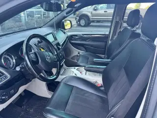 Dodge Grand Caravan 2019 SXT 4 puertas Minivan