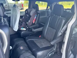 Dodge Grand Caravan 2019 SXT 4 puertas Minivan