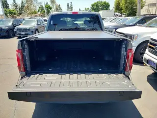 Ford F-150 2024 4x2 STX 4 puertas SuperCrew 5.5 pies SB