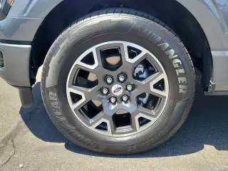Ford F-150 2024 4x2 STX 4 puertas SuperCrew 5.5 pies SB