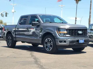 Ford F-150 2024 4x2 STX 4 puertas SuperCrew 5.5 pies SB