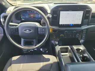 Ford F-150 2024 4x2 STX 4 puertas SuperCrew 5.5 pies SB