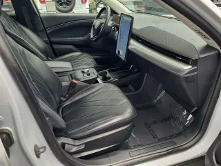 Ford Mustang Mach-E 2023 Select 4 puertas SUV