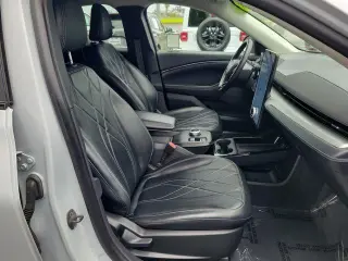 Ford Mustang Mach-E 2023 Select 4 puertas SUV