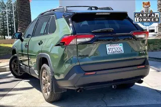 Toyota RAV4 Híbrido 2025 Edición AWD Woodland 4 puertas SUV