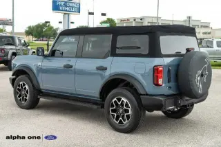 Ford Bronco 2023 4x4 Big Bend 4 puertas SUV